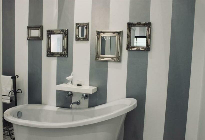 デラックススイート, Brenaissance Wine & Stud Estate