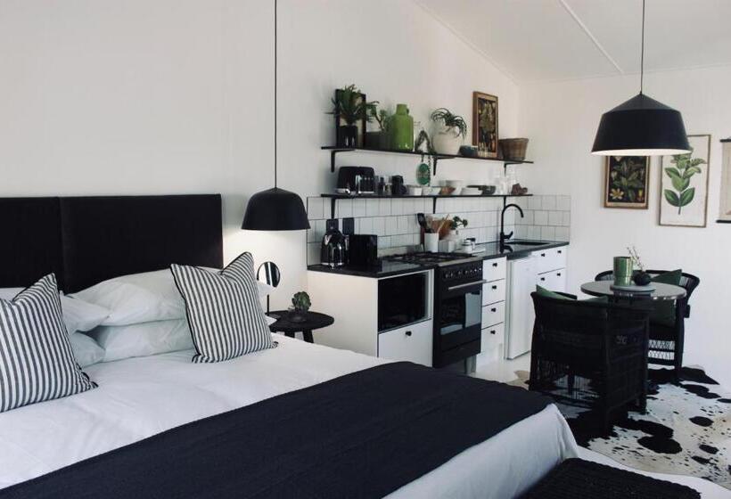 スイート, Brenaissance Wine & Stud Estate