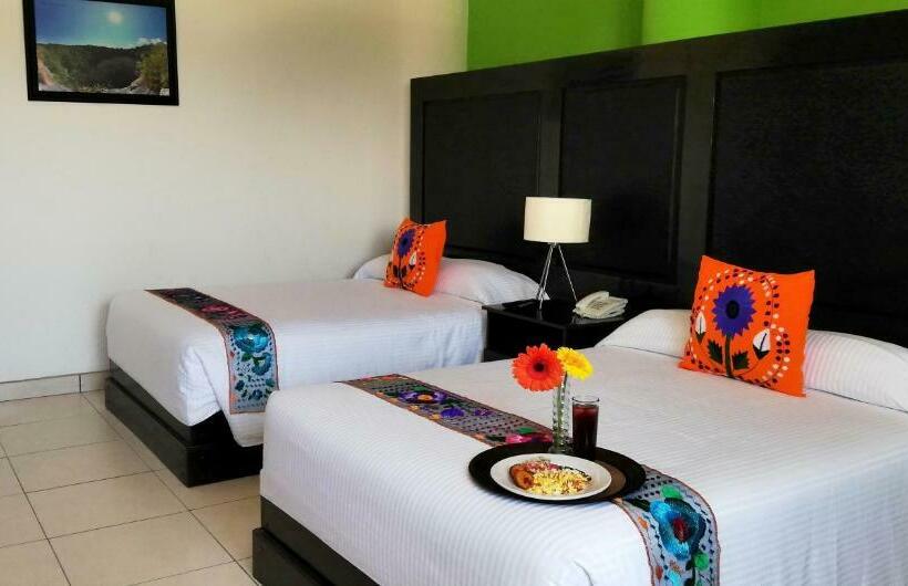 غرفه قياسيه سريرين مزدوجين, Chiapas Hotel Express