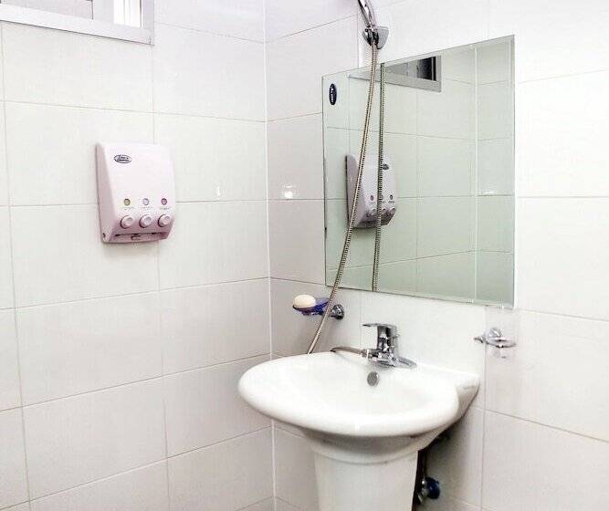 اتاق خانوادگی, Vengastay