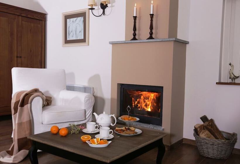 スイート, Gamila Rocks Mountain