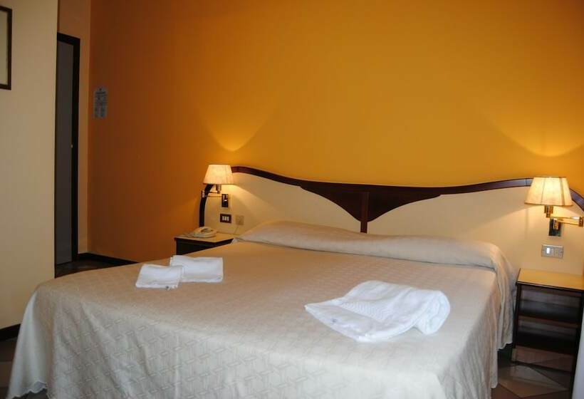 חדר סטנדרט, La Fenice