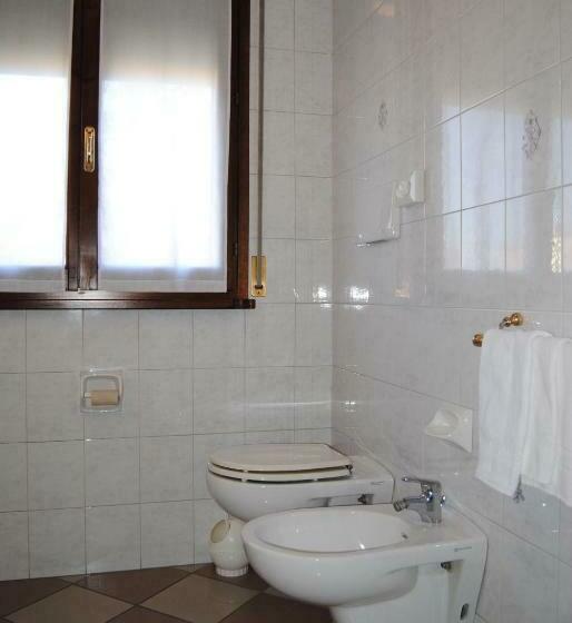 חדר סטנדרט לארבעה, La Fenice