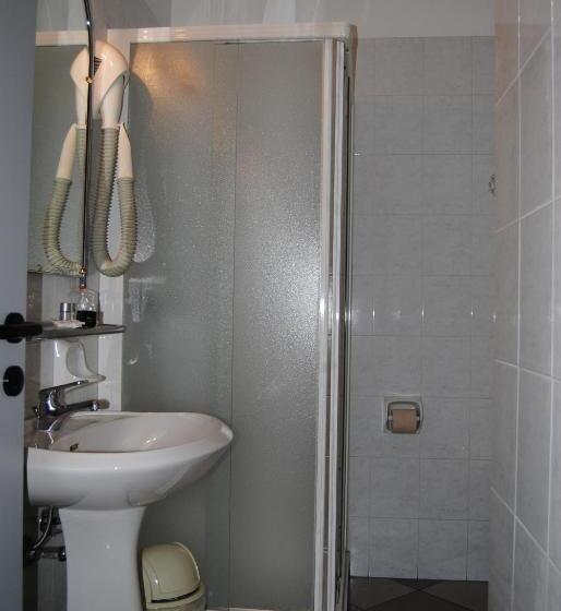 חדר משפחתי קלאסי, La Fenice