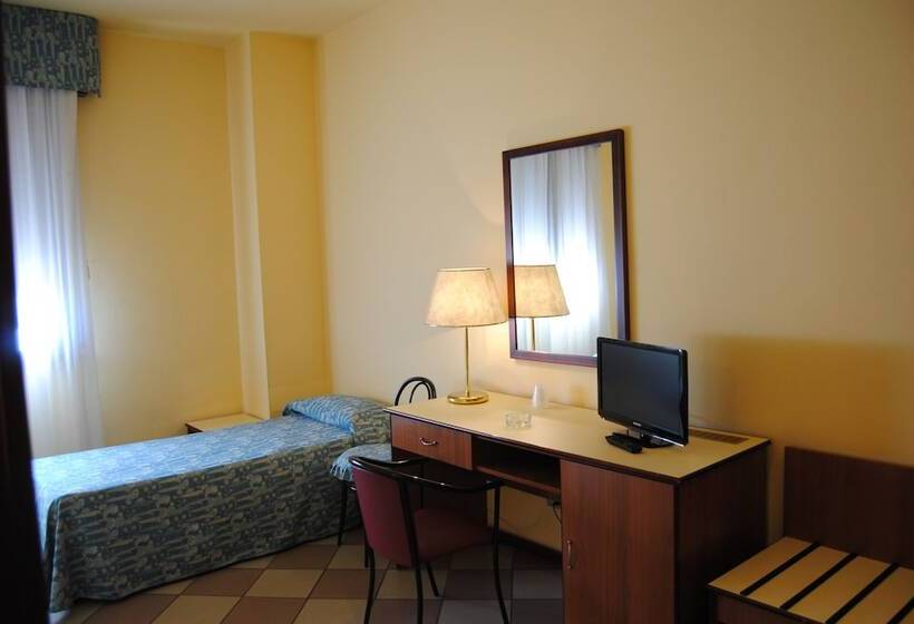 スタンダード４人部屋, La Fenice