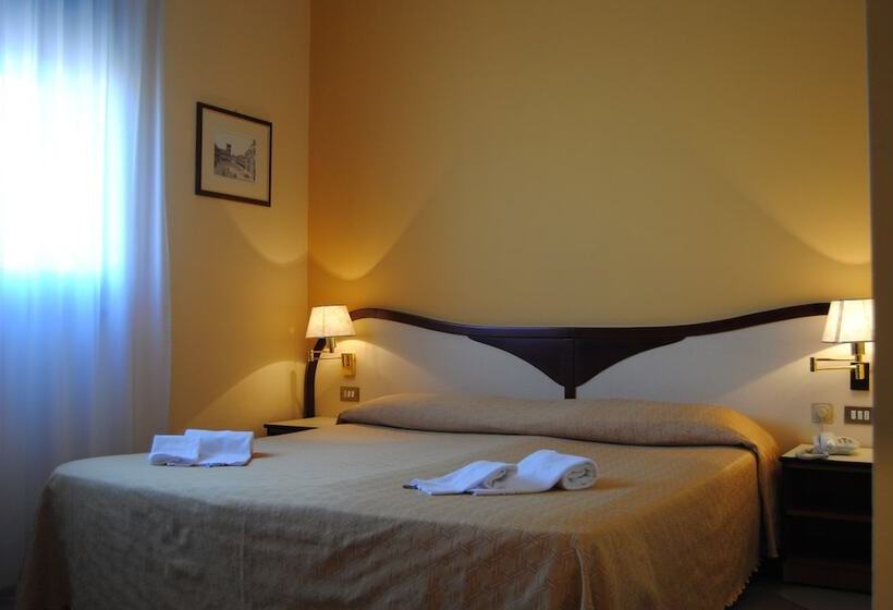 חדר קומפורט, La Fenice