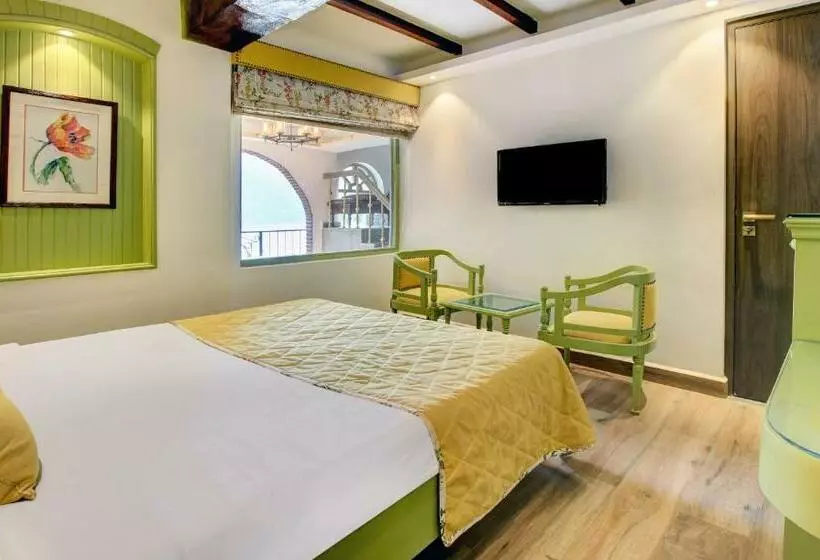 スーペリアールーム, Lakeside Inn Nainital