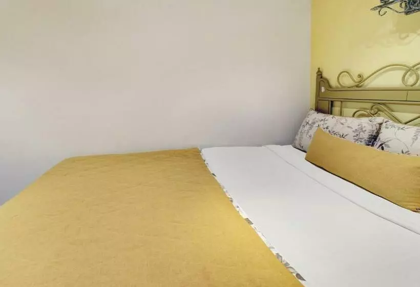 デラックスルーム, Lakeside Inn Nainital