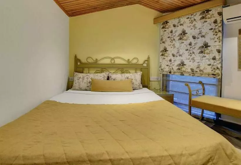 デラックスルーム, Lakeside Inn Nainital