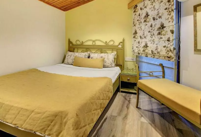 デラックスルーム, Lakeside Inn Nainital