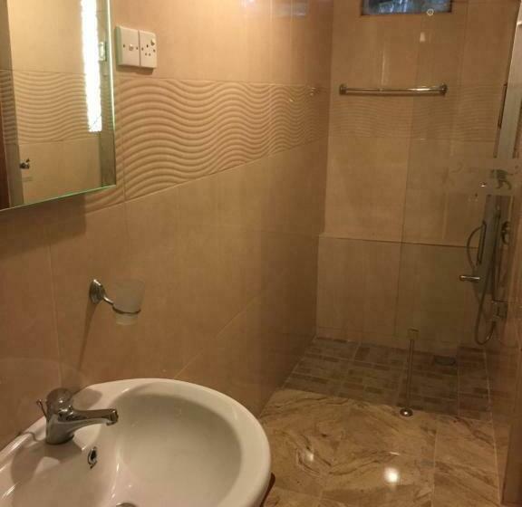 Номер Deluxe, Le Leopard D 'argent