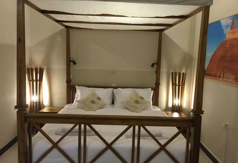 Номер Deluxe, Le Leopard D 'argent