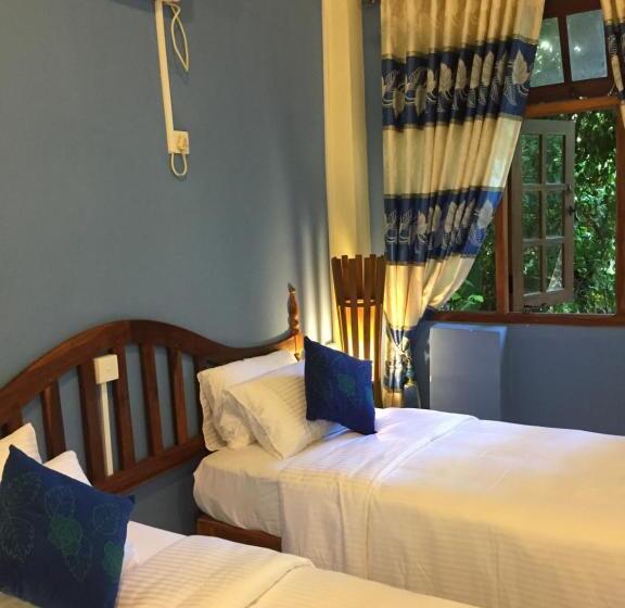 Номер Стандарт Вид на Сад, Le Leopard D 'argent