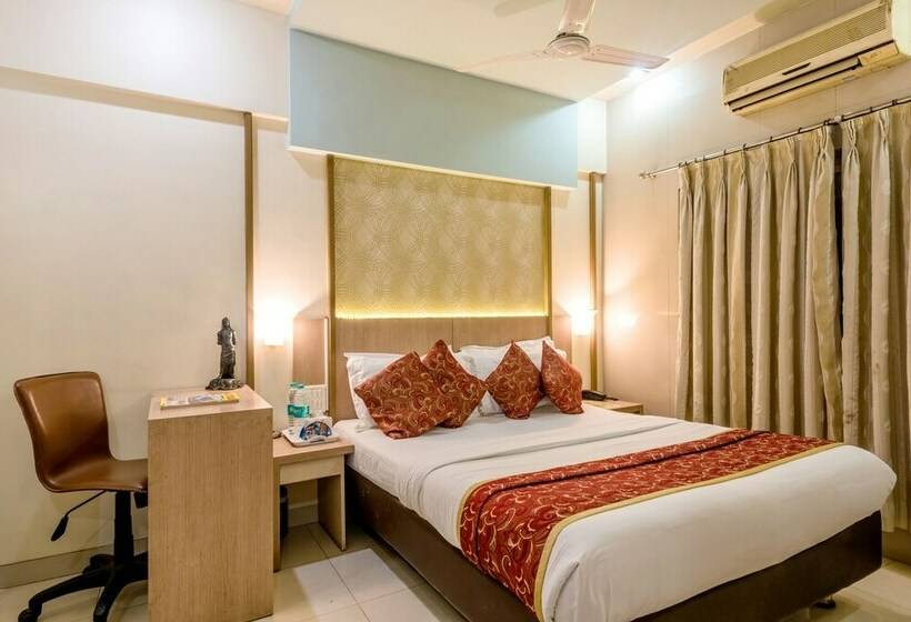 דירת חדר דלוקס, Panchratna Panvel