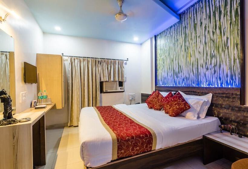 דירת חדר דלוקס, Panchratna Panvel