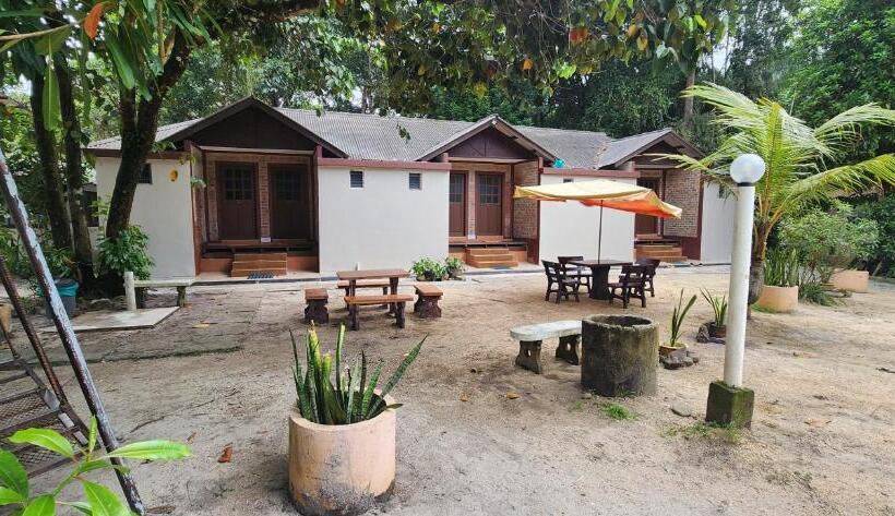 Номер Стандарт, Pandan Laut Beach Resort