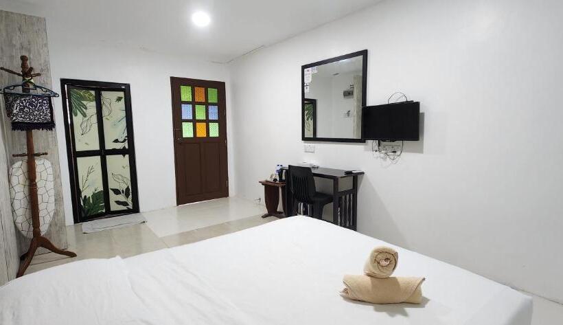 חדר סטנדרט, Pandan Laut Beach Resort