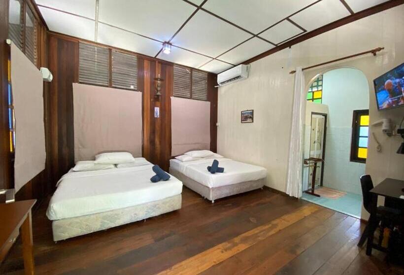 סוויטה דלוקס, Pandan Laut Beach Resort