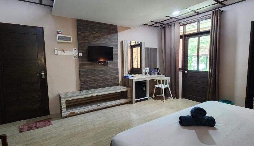 Номер Superior Кровать Кинг, Pandan Laut Beach Resort