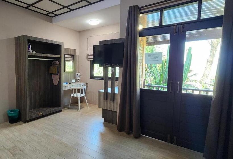 Стандартный Номер Кровать Кинг, Pandan Laut Beach Resort