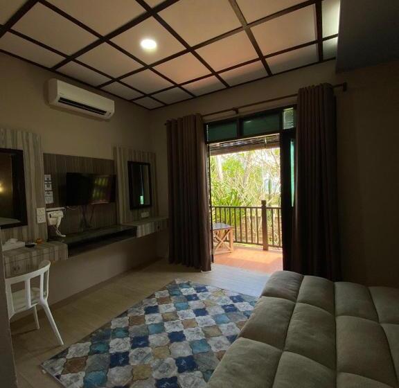 Стандартный Номер Кровать Кинг, Pandan Laut Beach Resort