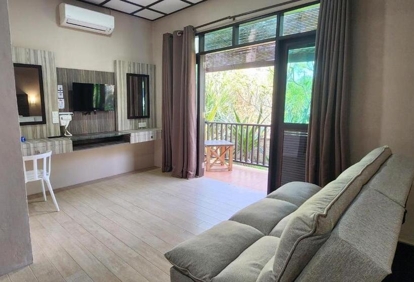 Стандартный Номер Кровать Кинг, Pandan Laut Beach Resort