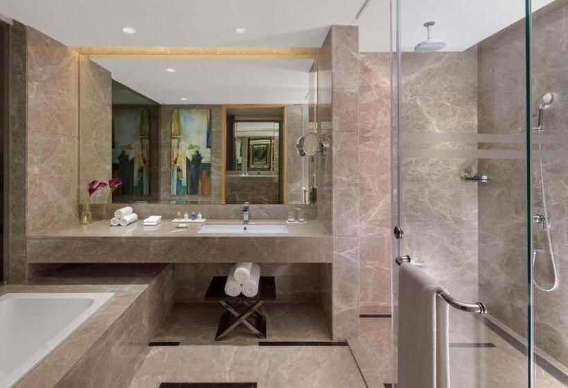 חדר דלוקס, Radisson Blu Faridabad