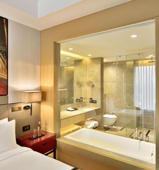 סוויטה אקזקיוטיב, Radisson Blu Faridabad