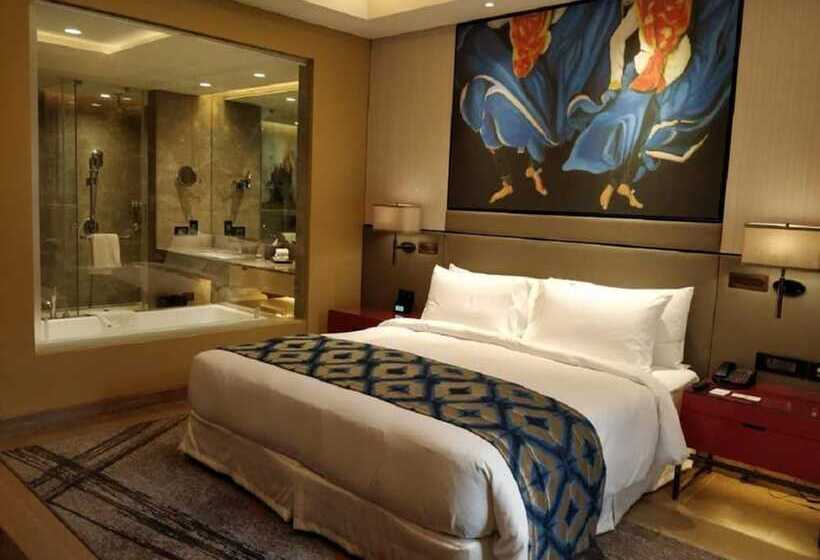 סוויטה אקזקיוטיב, Radisson Blu Faridabad