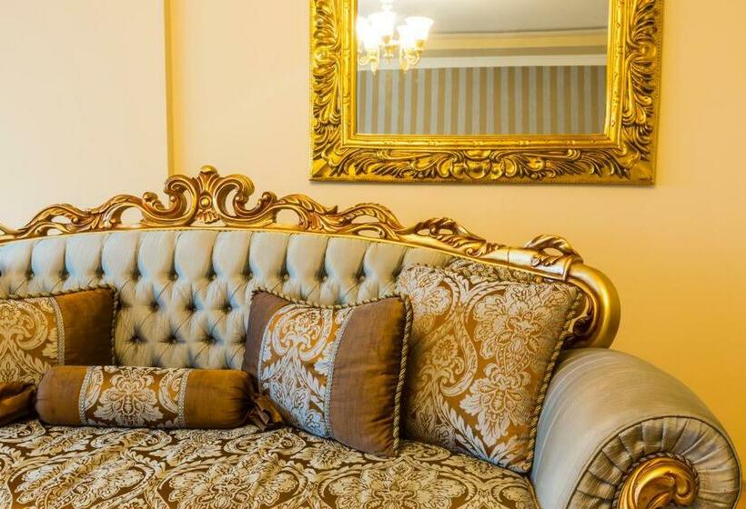 침실 3개 아파트, Real King Suite