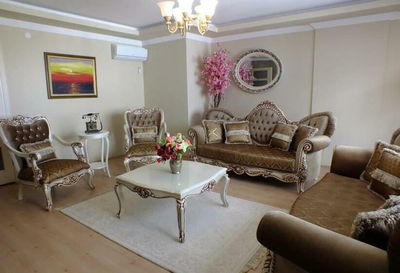 침실 3개 아파트, Real King Suite