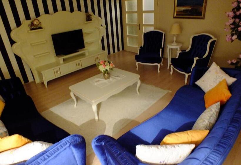 带3个卧室的公寓, Real King Suite