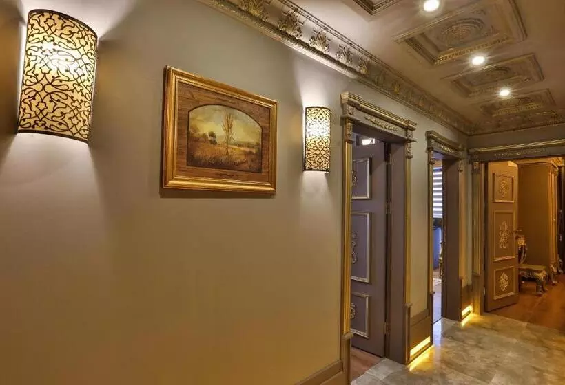 Sviitti Parveke, Real King Suite
