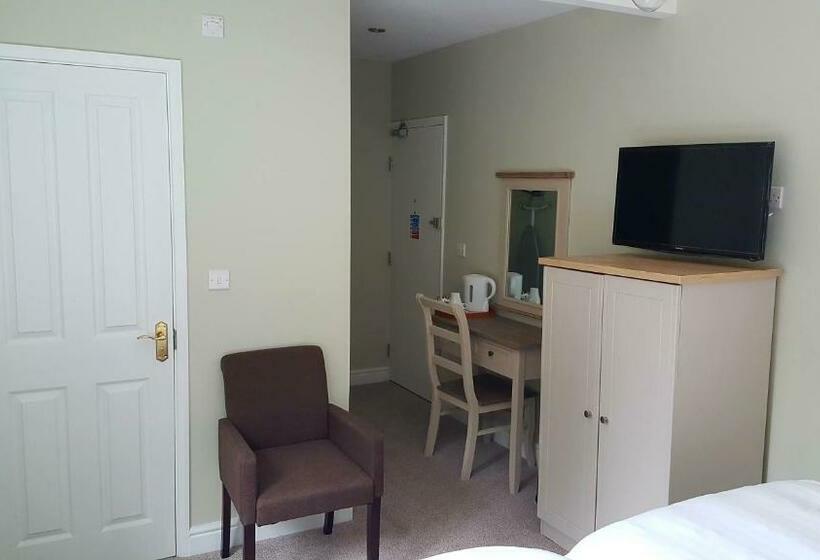 Номер Стандарт, Rye Court