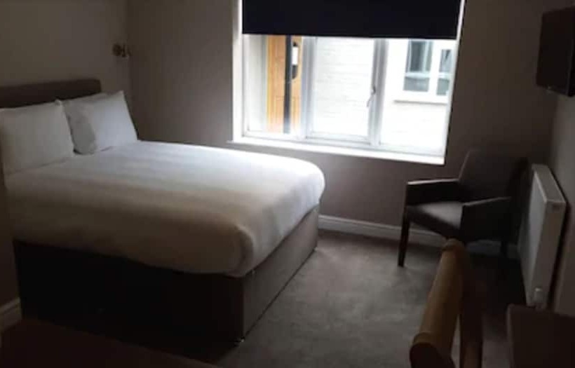 Номер Deluxe, Rye Court