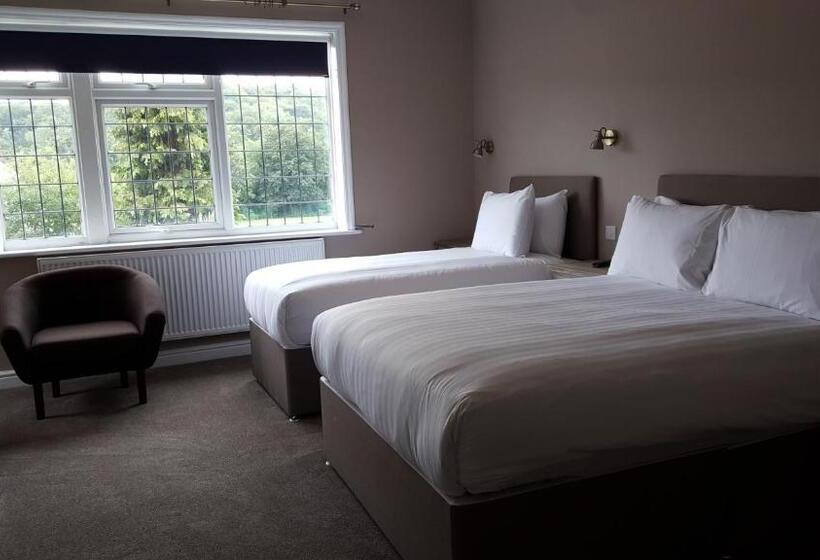 Семейный Номер, Rye Court