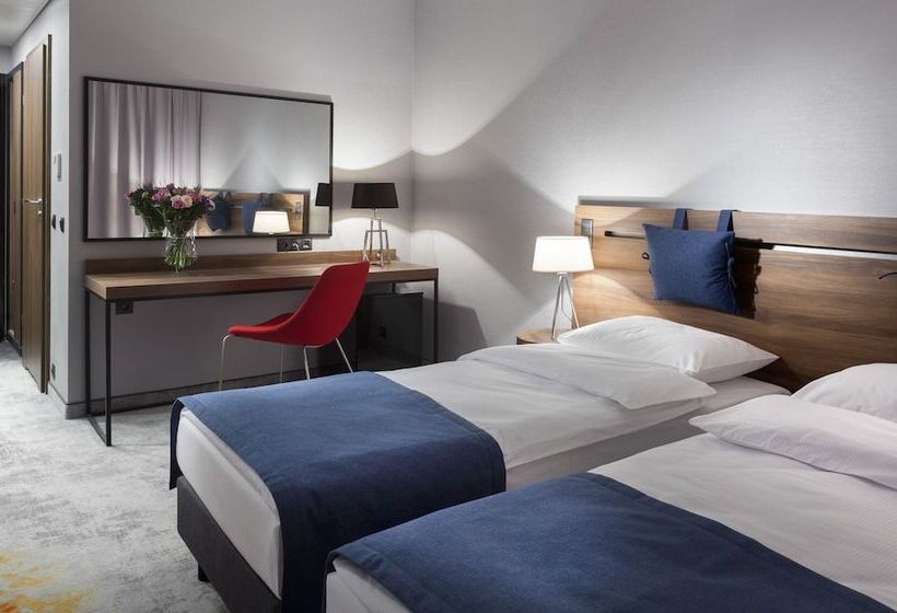 スーペリアールーム, Sadova