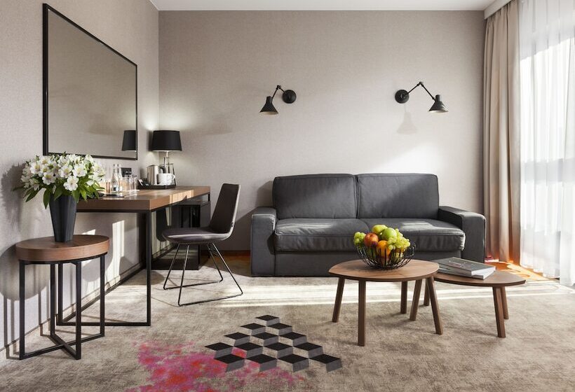 豪华房间, Sadova