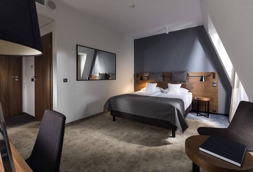 1ベッドルームアパートメント, Sadova