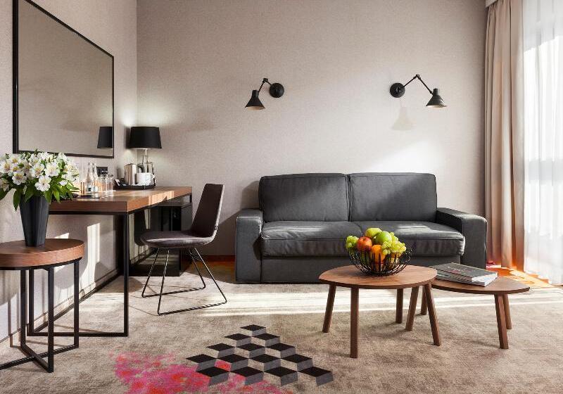 豪华房间, Sadova