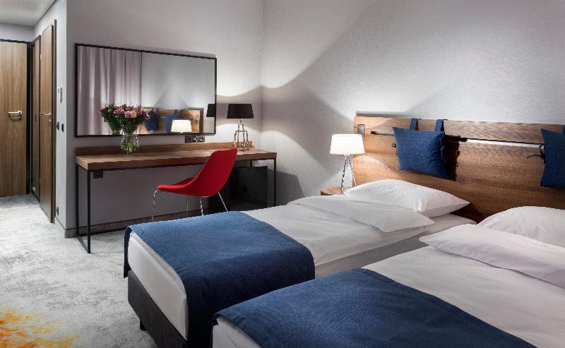 スーペリアールーム, Sadova