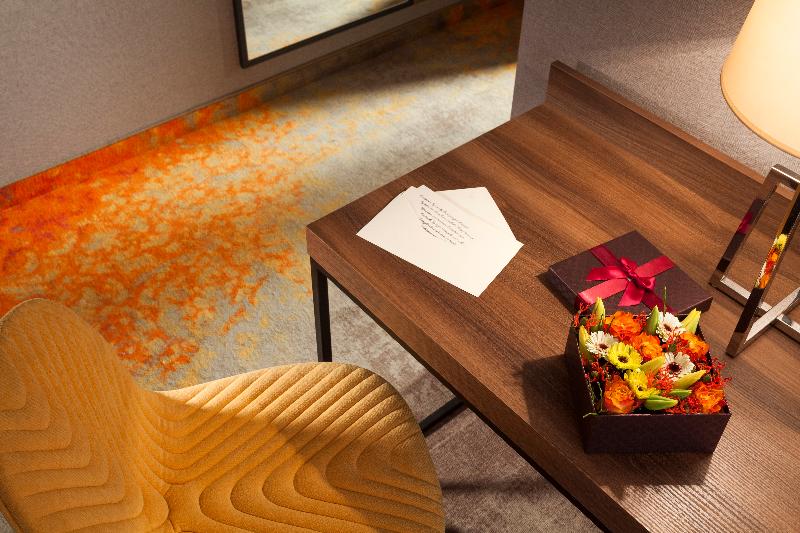 高级大房间, Sadova