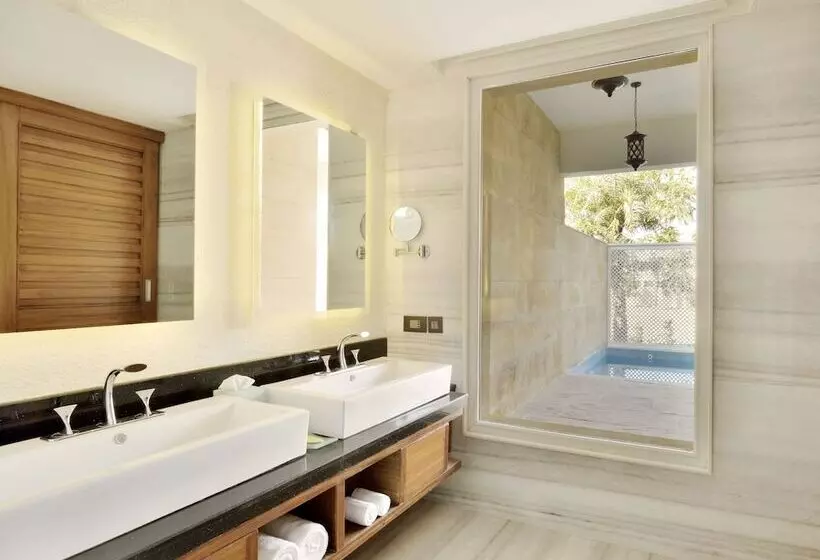 デラックスビラの１ベッドルーム, The Westin Pushkar Resort & Spa