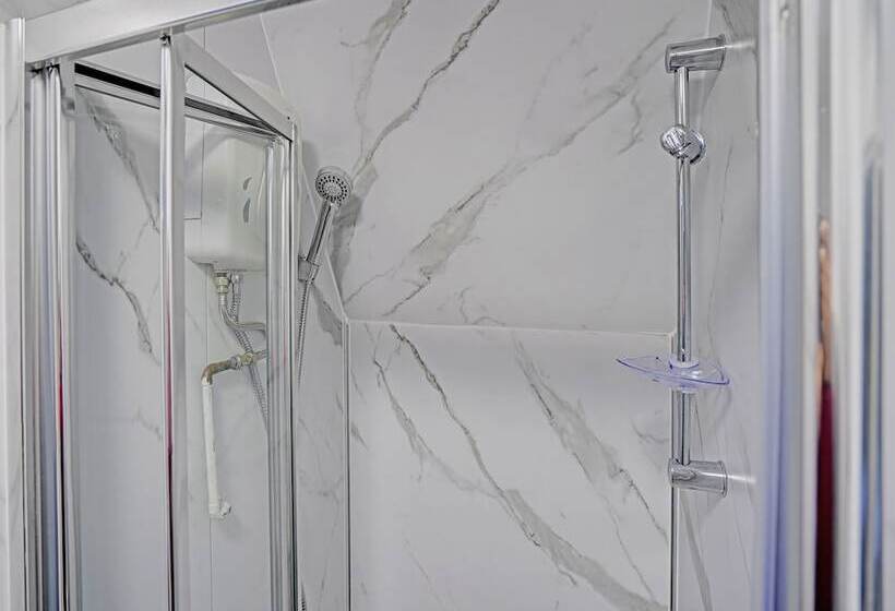 Pokój Rodzinny, Weaste Hotel, West Manchester