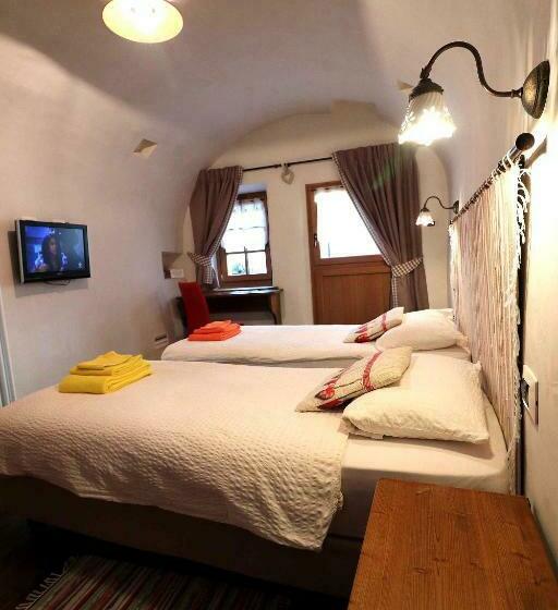 חדר סטנדרט, Ostello Del Castello Tirano