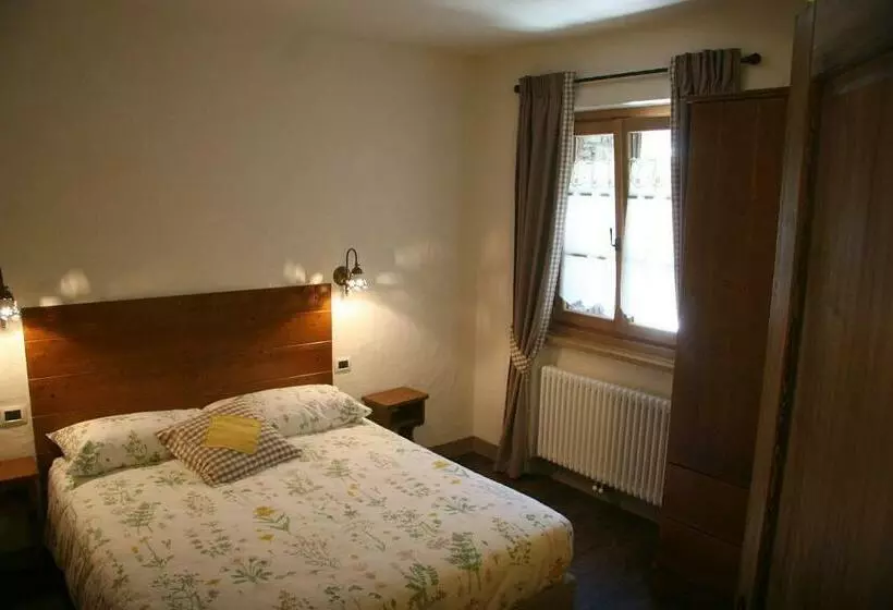 スタンダードトリプルルーム, Ostello Del Castello Tirano