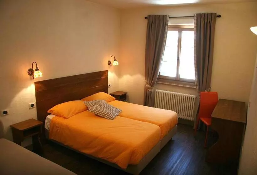 スタンダード4人部屋, Ostello Del Castello Tirano
