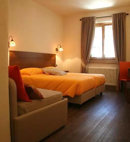 スタンダード4人部屋, Ostello Del Castello Tirano