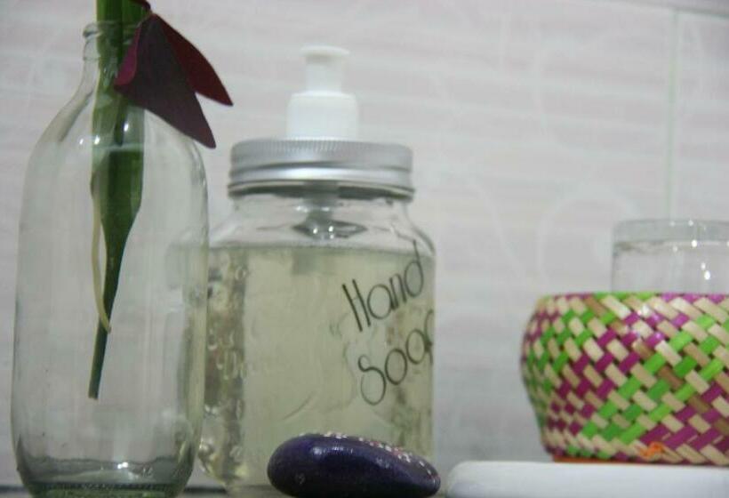 غرفة عائلية, Cold River