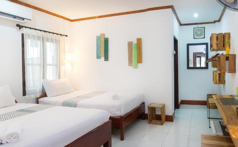 غرفة ديلوكس, Cold River